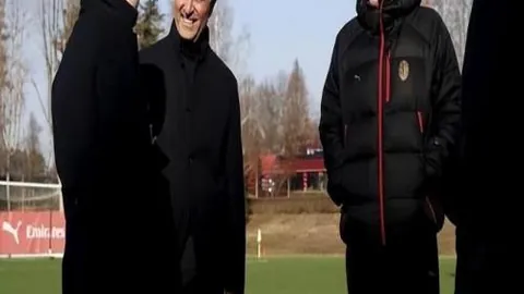 吉林夜市“热浪”席卷冬日市场：畅游车水马龙，攀登美食高峰